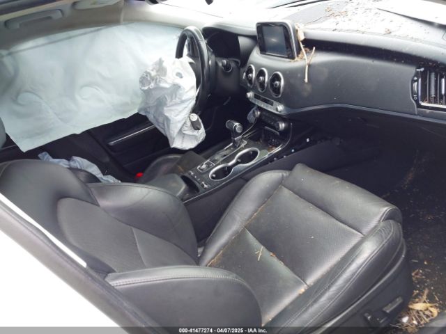KNAE15LA1J6029913 KIA Stinger
