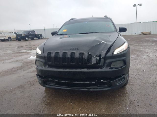 1C4PJMAB7HW614572 Jeep Cherokee Altitude 4x4