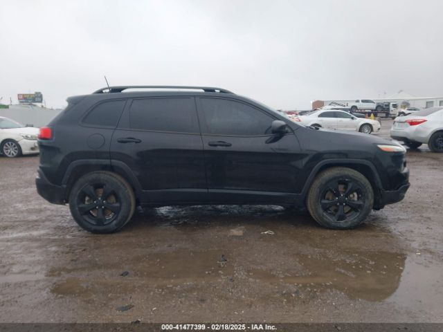 1C4PJMAB7HW614572 Jeep Cherokee Altitude 4x4