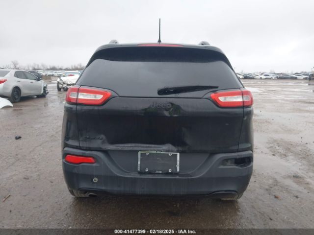 1C4PJMAB7HW614572 Jeep Cherokee Altitude 4x4