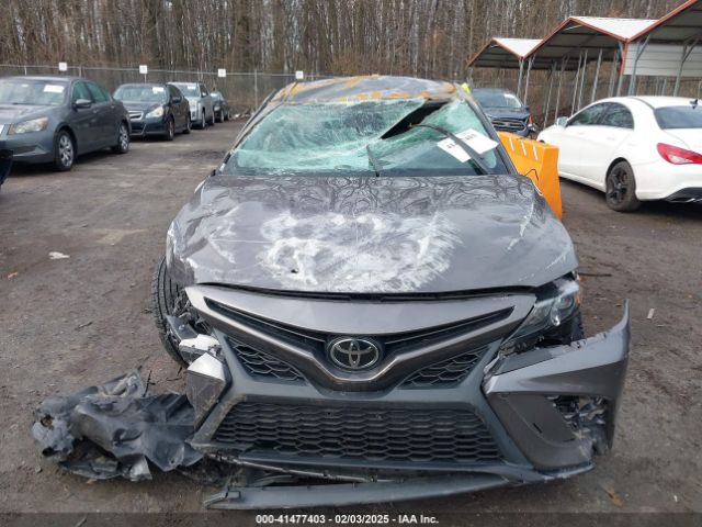 4T1G11AK3NU656948 Toyota CAMRY SE