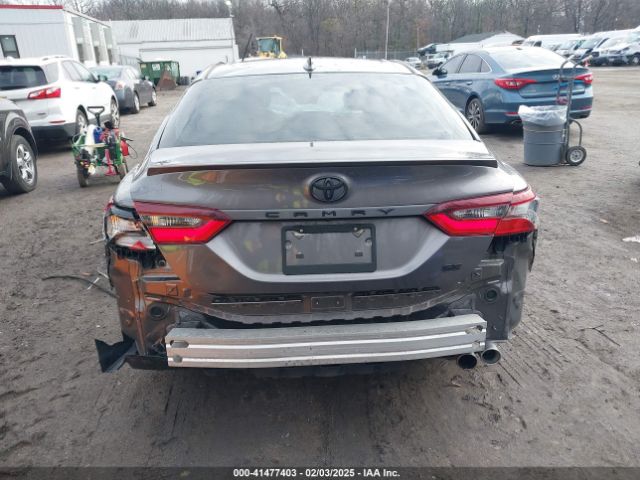 4T1G11AK3NU656948 Toyota CAMRY SE