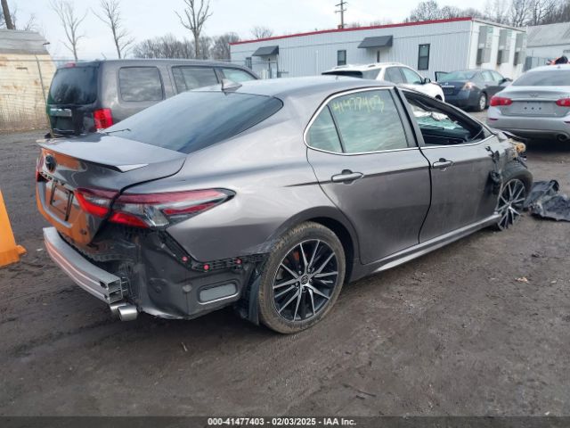 4T1G11AK3NU656948 Toyota CAMRY SE