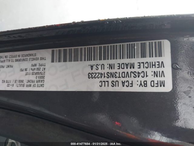 1C4SJVDT3NS142233 Jeep Wagoneer Series Iii 4x4