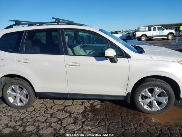 Subaru Forester 2.5i Premium 2014 JF2SJAEC6EH528232 Image 13