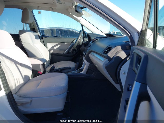 Subaru Forester 2.5i Premium 2014 JF2SJAEC6EH528232 Image 5