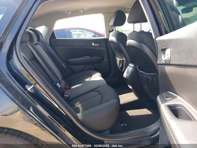 5XXGT4L30GG110123 KIA Optima Lx