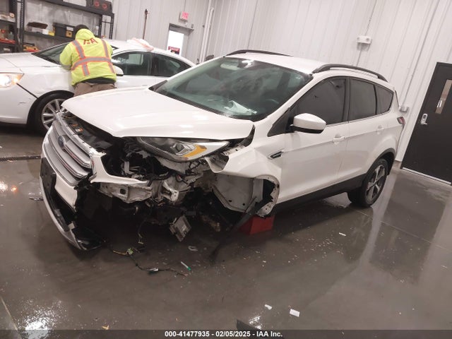 Ford ESCAPE SE 2017 1FMCU0G93HUB85568 Image 2