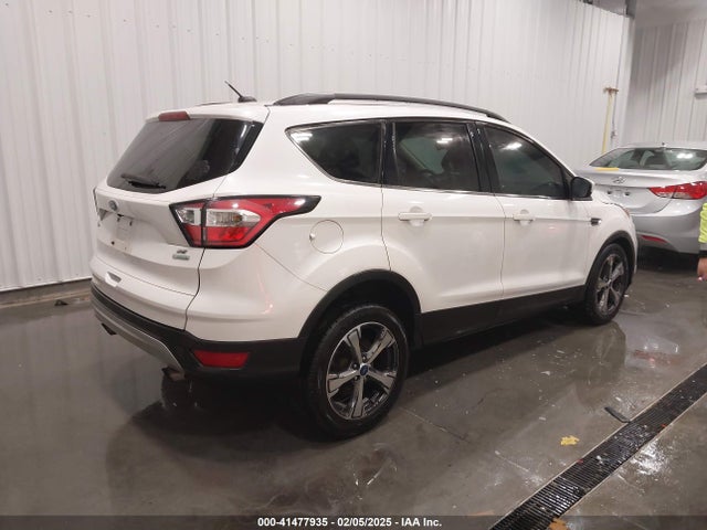 Ford ESCAPE SE 2017 1FMCU0G93HUB85568 Image 4
