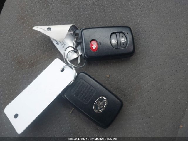 JTDKN3DU5F0405546 Toyota Prius Two