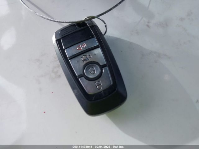 3FA6P0UU6HR313865 Ford Fusion Hybrid S