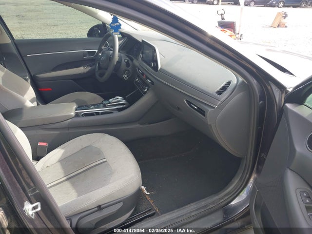 5NPEG4JA0NH147400 Hyundai SONATA SE