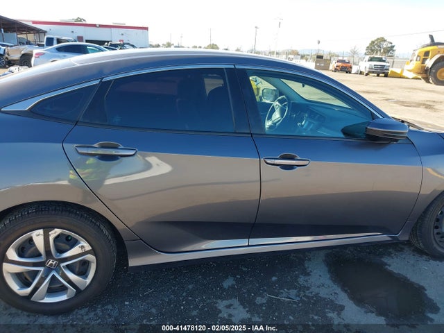 Honda Civic Lx 2017 19XFC2F54HE214329 Image 13