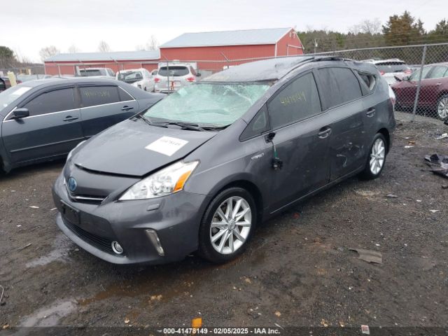 JTDZN3EU4E3300555 Toyota PRIUS V