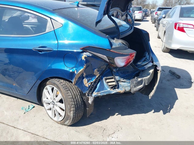 KMHDH4AE3FU268887 Hyundai ELANTRA SE