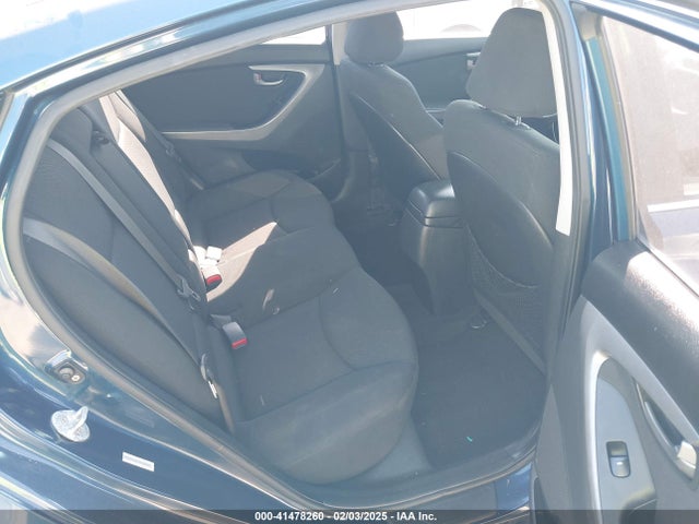 KMHDH4AE3FU268887 Hyundai ELANTRA SE