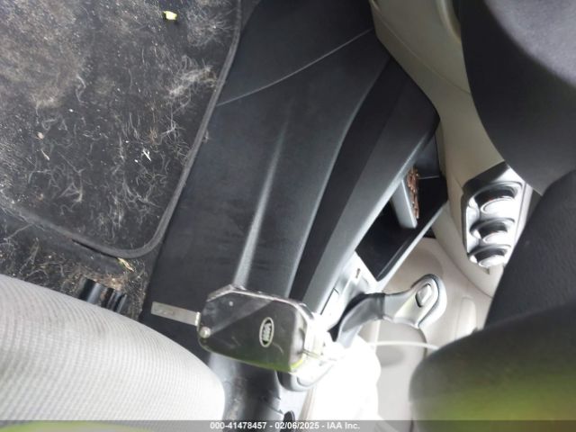 3KPF24AD9ME365769 KIA Forte Lxs