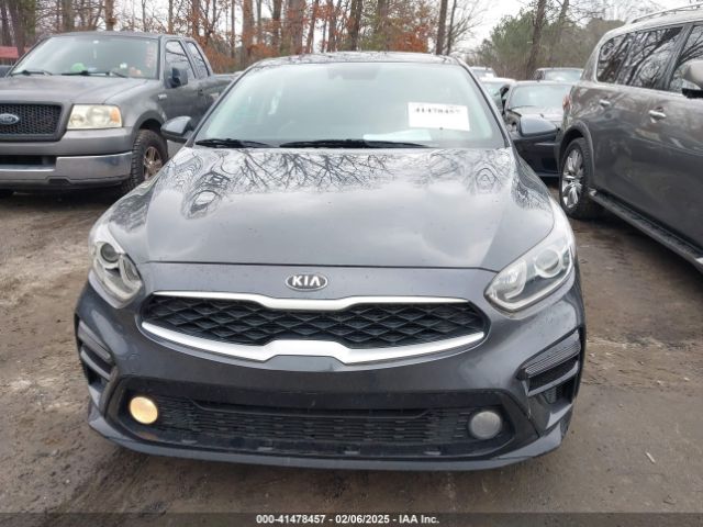 3KPF24AD9ME365769 KIA Forte Lxs
