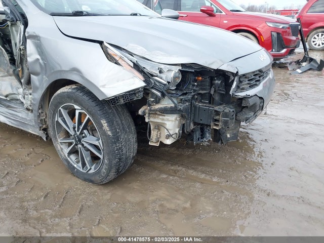 3KPF24AD0NE436326 KIA Forte Lxs