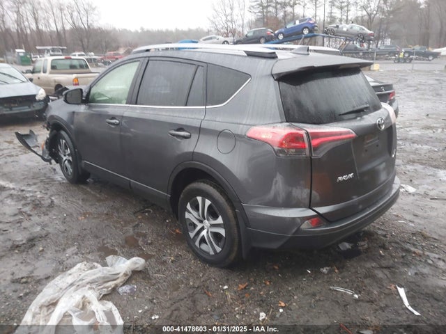 JTMBFREV6JJ242450 Toyota RAV4 LE
