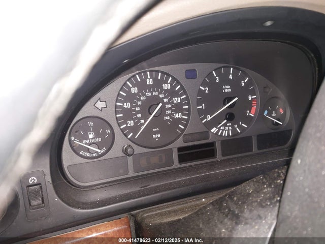1998 Bmw 528i მანქანა იყიდება აუქციონზე, vin: WBADD6322WBW36127, აუქციონის ნომერი: 41478623