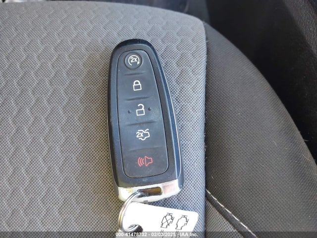 1FMCU0GD0KUA44436 Ford ESCAPE SE