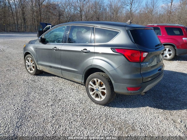 1FMCU0GD0KUA44436 Ford ESCAPE SE