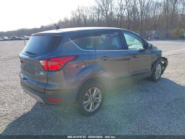 1FMCU0GD0KUA44436 Ford ESCAPE SE