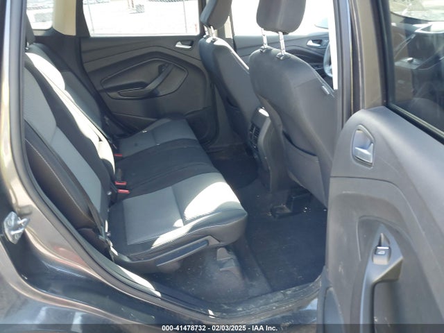 1FMCU0GD0KUA44436 Ford ESCAPE SE