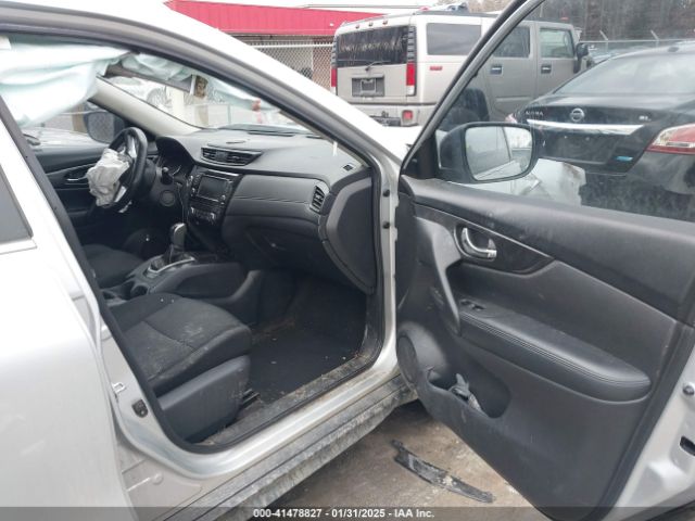 2019 NISSAN ROGUE KNMAT2MV1KP519694 Photo 4