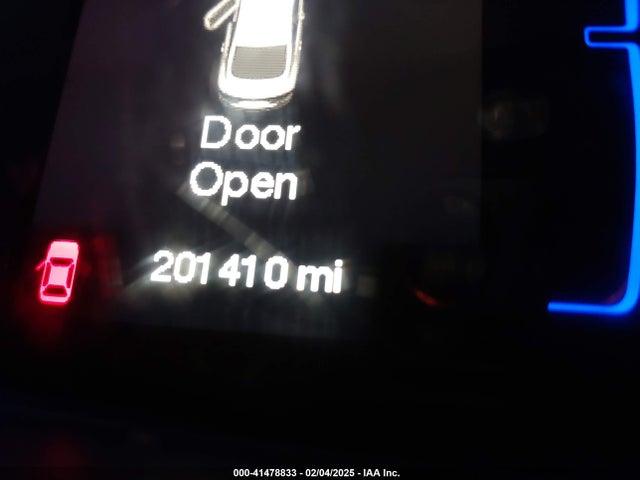 1C3CCCAB1FN646153 Chrysler 2015