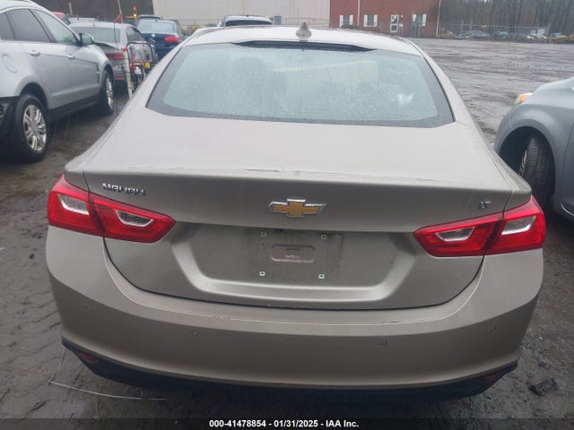 1G1ZD5ST0RF105110 Chevrolet Malibu Fwd 1lt