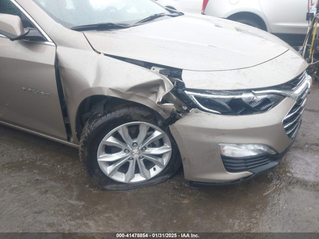 1G1ZD5ST0RF105110 Chevrolet Malibu Fwd 1lt
