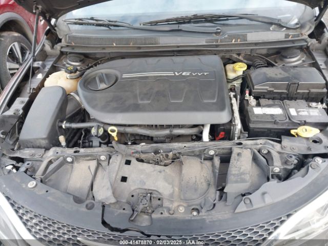 1C3CCCCG0FN705847 Chrysler 200 C