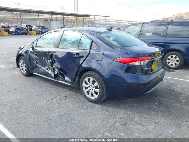 5YFEPMAE1NP272184 Toyota COROLLA LE
