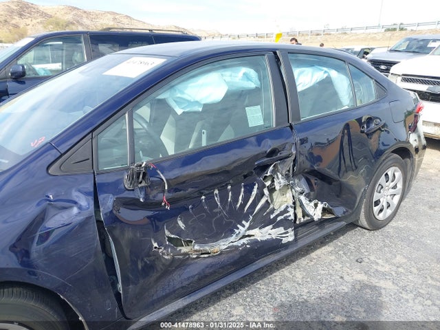 5YFEPMAE1NP272184 Toyota COROLLA LE