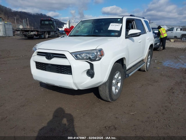 Toyota 4runner Sr5 Premium 2023 JTENU5JR8P6199404 Image 2