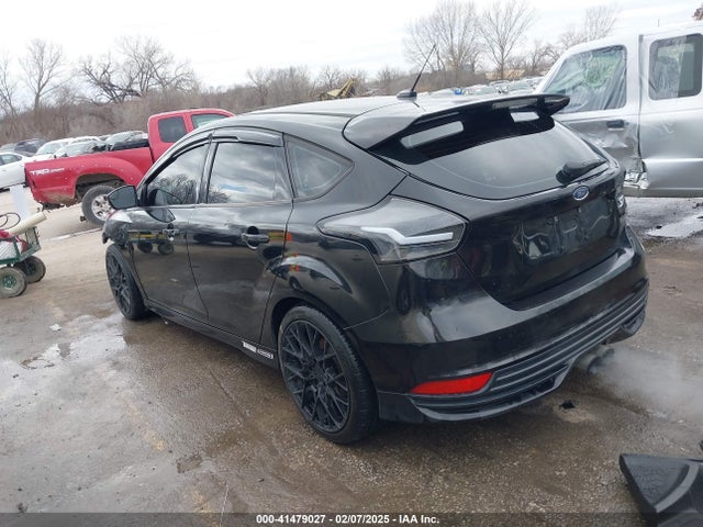 1FADP3L92FL241872 Ford FOCUS ST