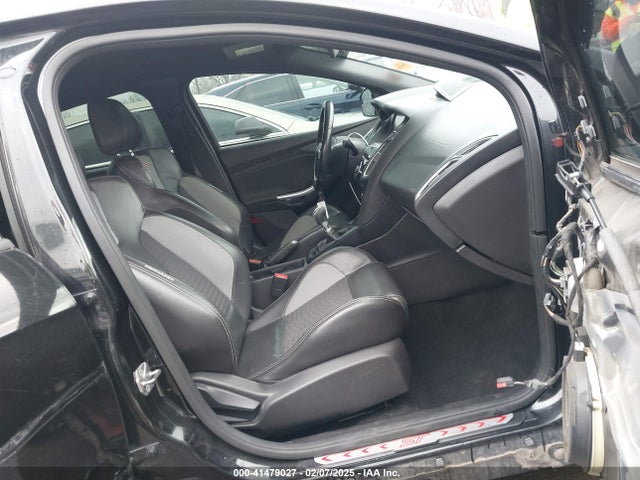 1FADP3L92FL241872 Ford FOCUS ST