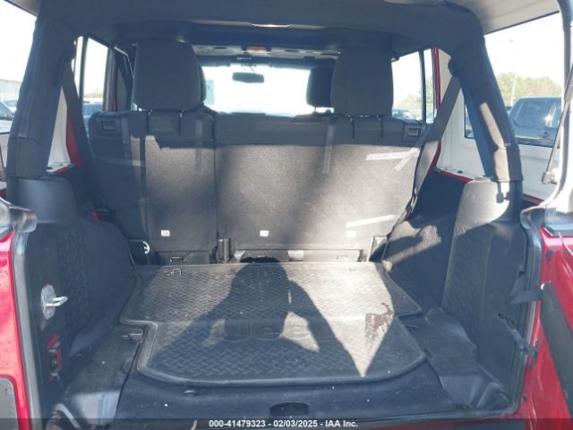 1C4BJWDG2EL126480 Jeep Wrangler Unlimited Sport