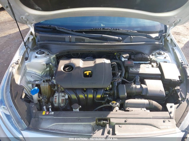 3KPF24AD9KE040536 KIA Forte Lxs