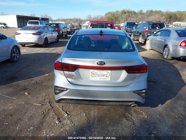 3KPF24AD9KE040536 KIA Forte Lxs