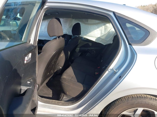 3KPF24AD9KE040536 KIA Forte Lxs