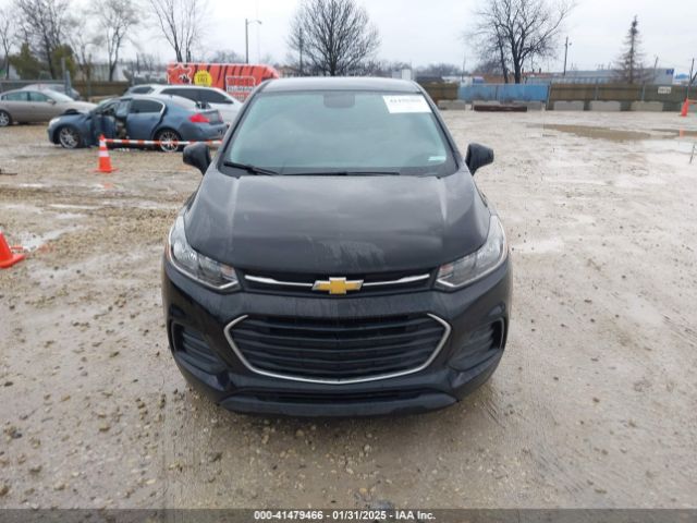 KL7CJKSB9LB084572 Chevrolet Trax Fwd Ls