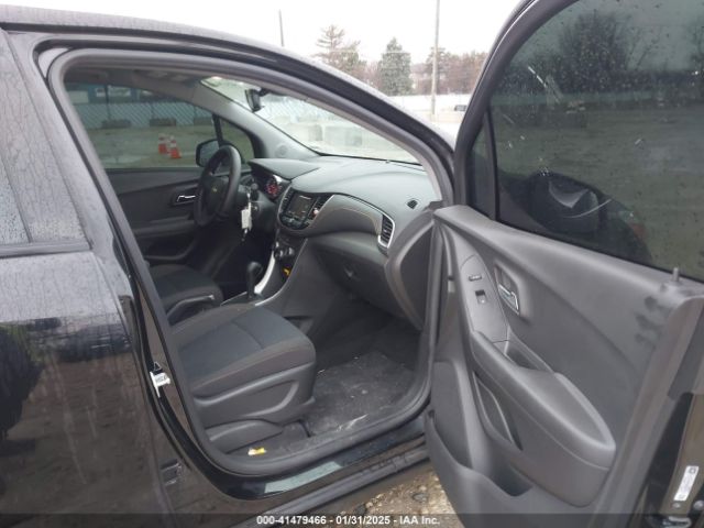 KL7CJKSB9LB084572 Chevrolet Trax Fwd Ls