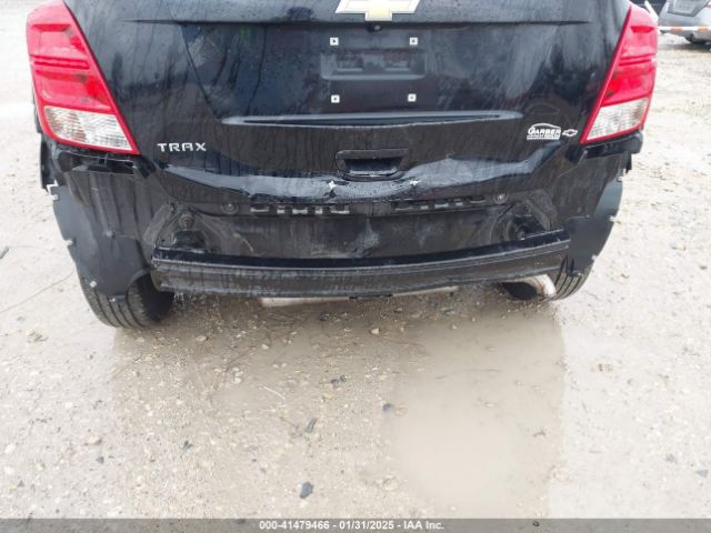 KL7CJKSB9LB084572 Chevrolet Trax Fwd Ls