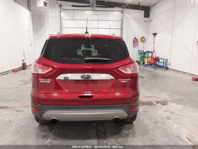 1FMCU9JX8EUC37090 Ford Escape Titanium