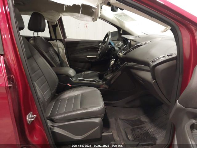 1FMCU9JX8EUC37090 Ford Escape Titanium