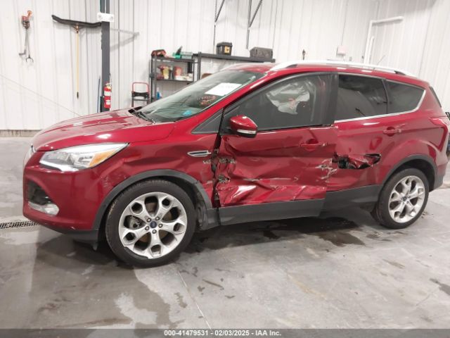 1FMCU9JX8EUC37090 Ford Escape Titanium