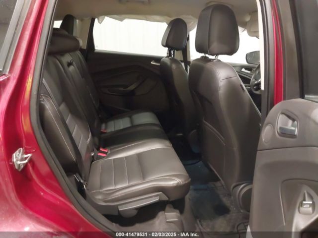 1FMCU9JX8EUC37090 Ford Escape Titanium